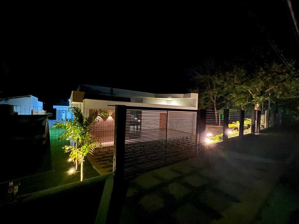 Casa de Condomínio à venda com 3 quartos, 381m² - Foto 3