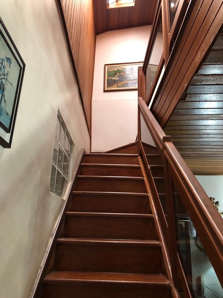 Casa à venda com 3 quartos, 220m² - Foto 11