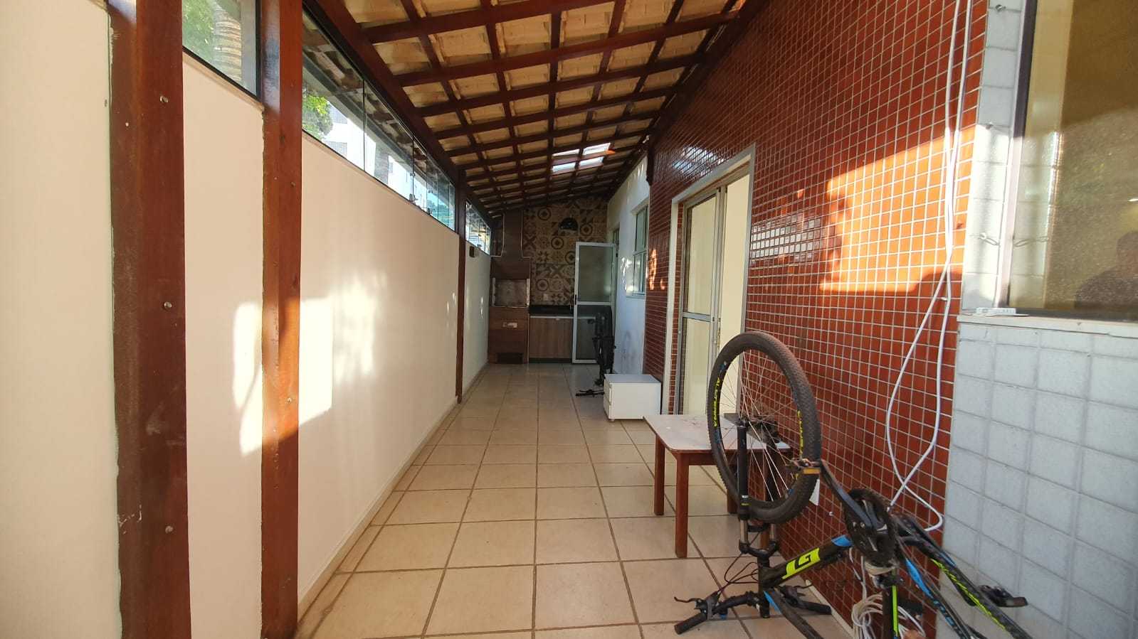 Apartamento à venda com 3 quartos, 160m² - Foto 3