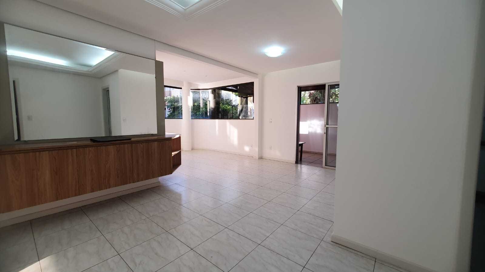 Apartamento à venda com 3 quartos, 160m² - Foto 2