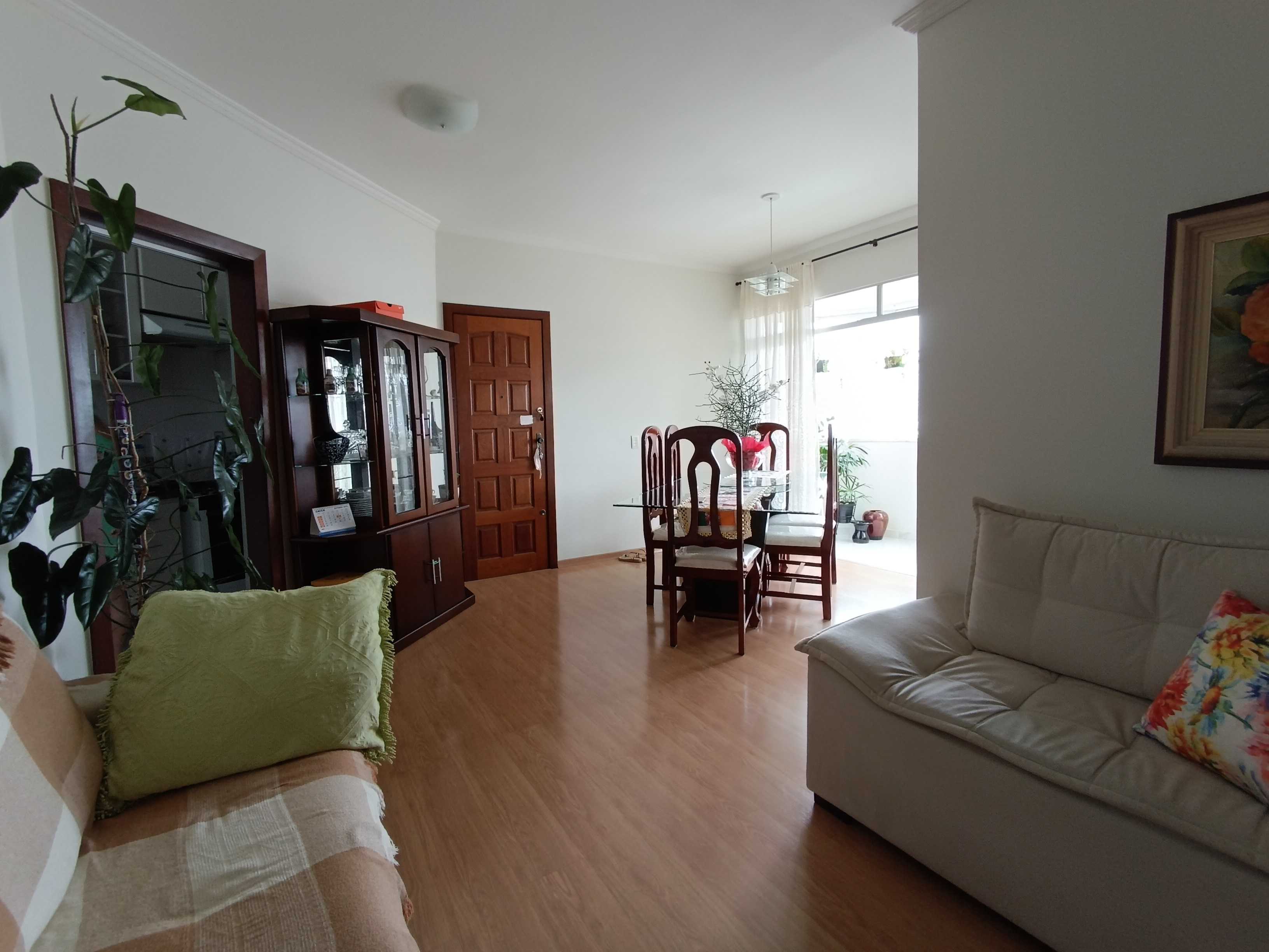 Apartamento à venda com 3 quartos, 98m² - Foto 4