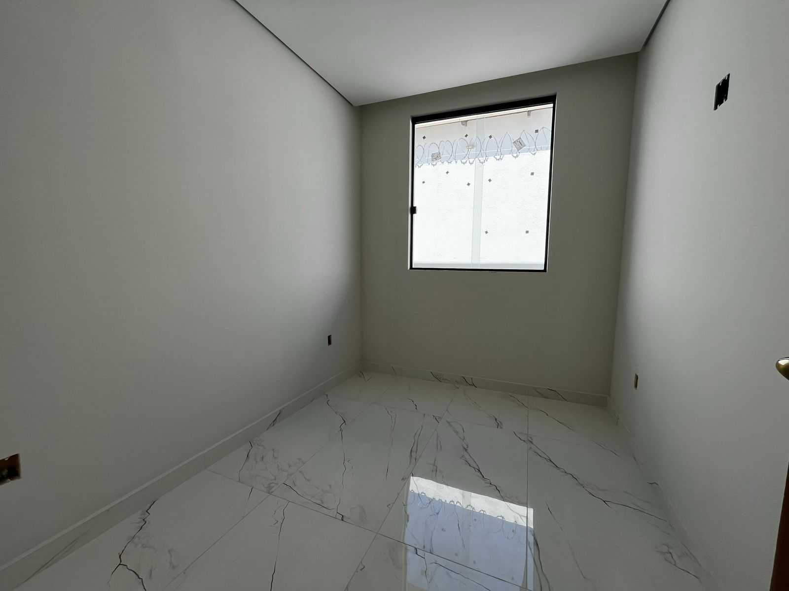 Casa à venda com 3 quartos, 107m² - Foto 18