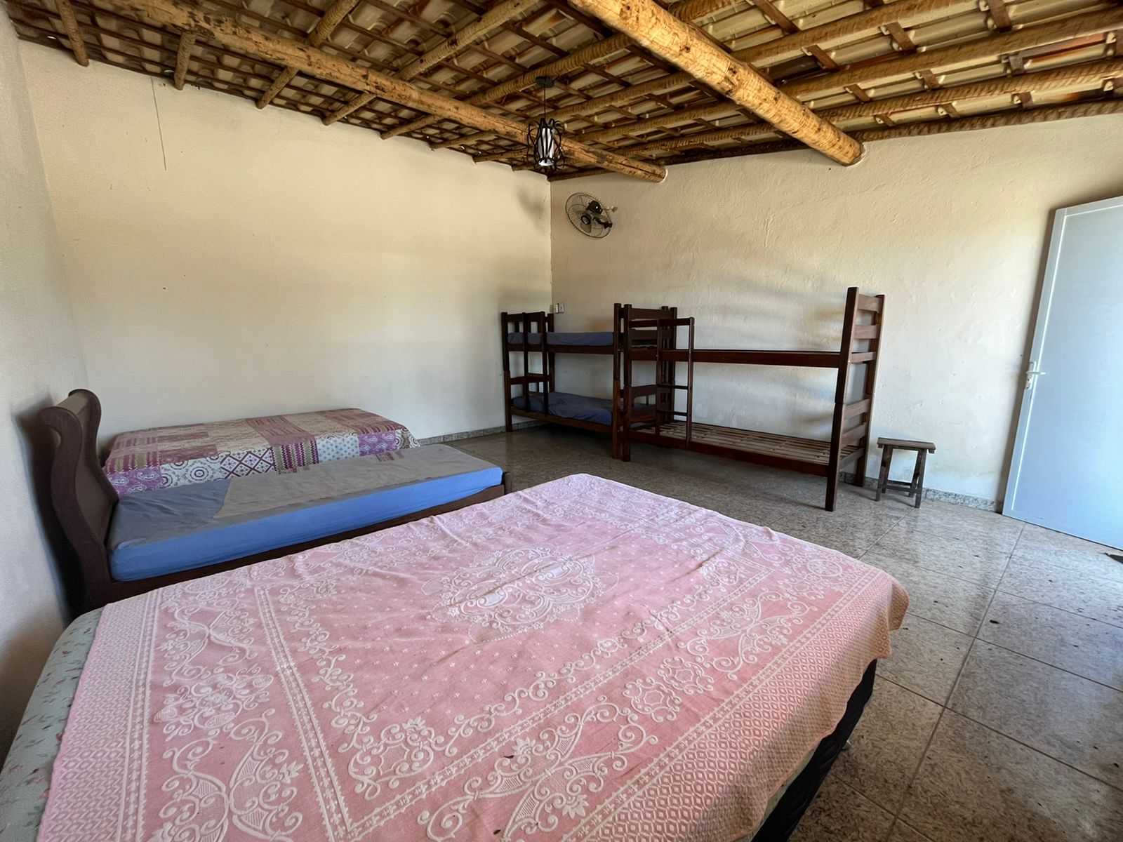 Chácara à venda com 4 quartos, 360m² - Foto 16