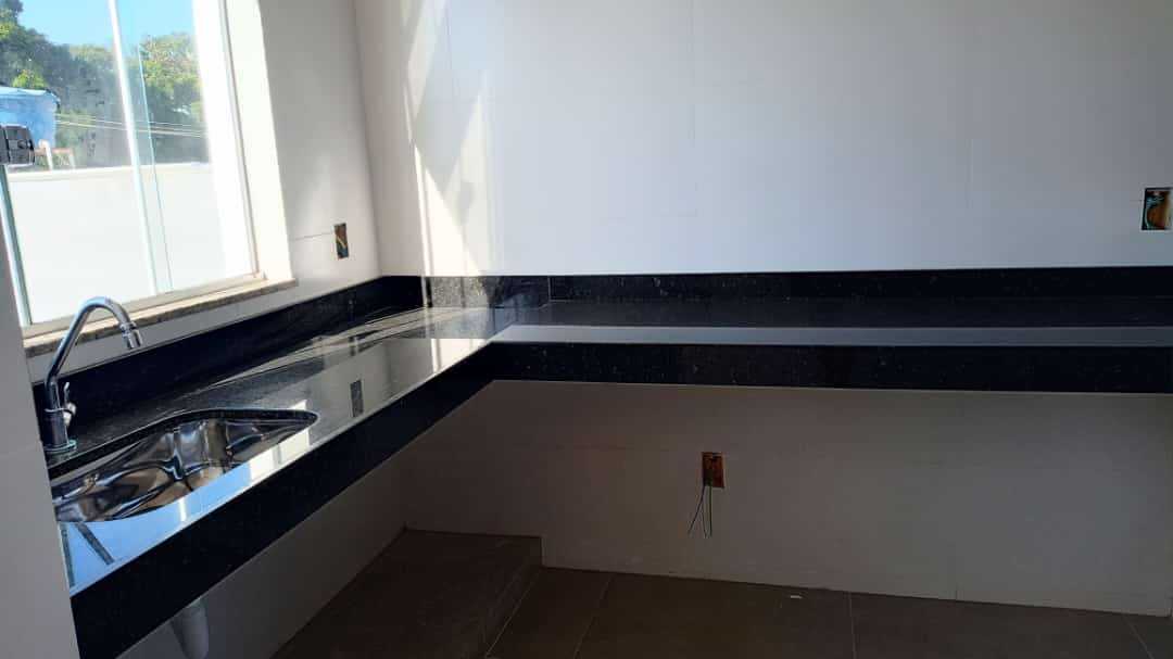 Apartamento à venda com 2 quartos, 62m² - Foto 1