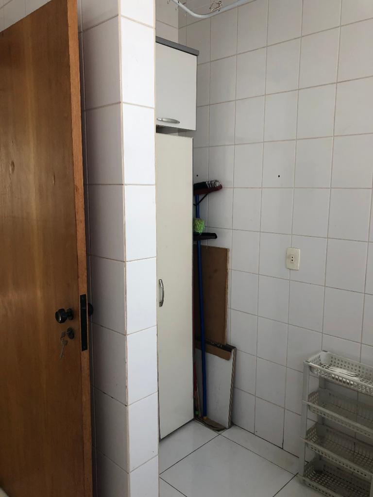 Apartamento à venda com 3 quartos, 64m² - Foto 12