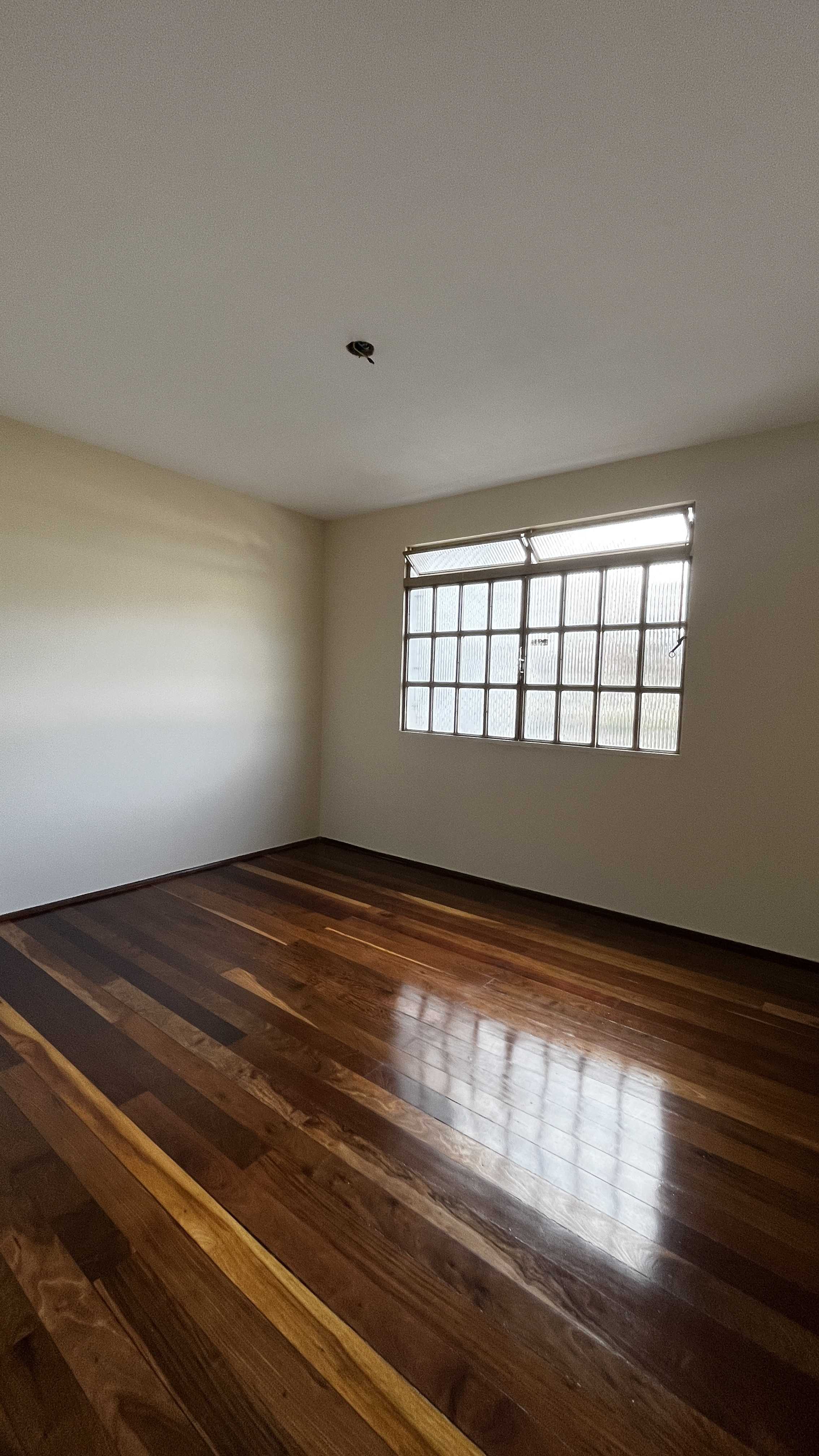 Casa à venda com 5 quartos, 336m² - Foto 13