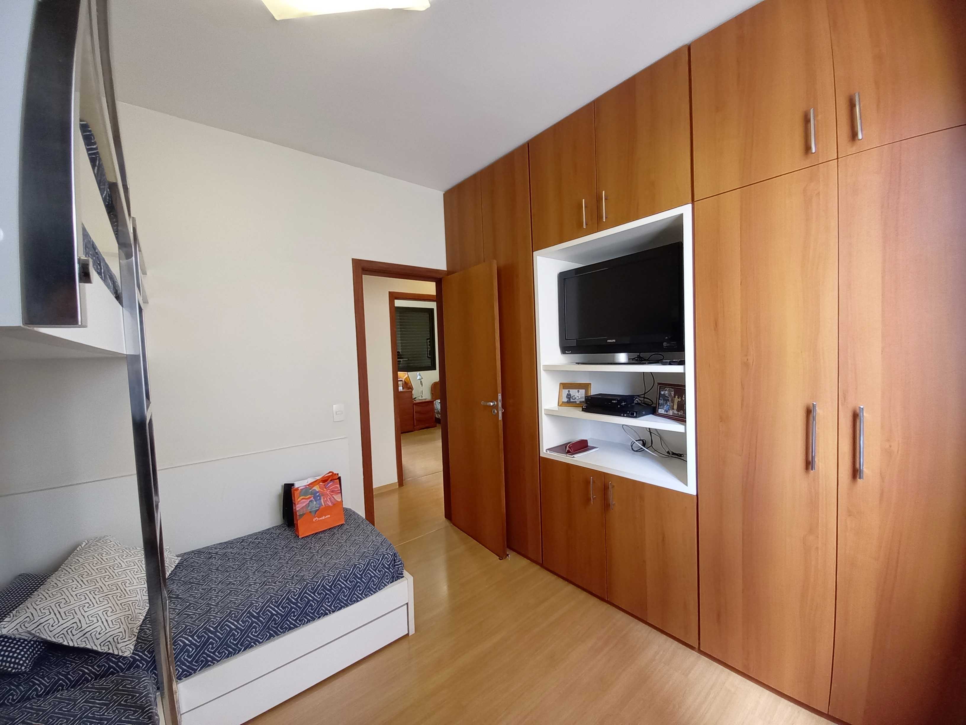 Apartamento à venda com 4 quartos, 136m² - Foto 9