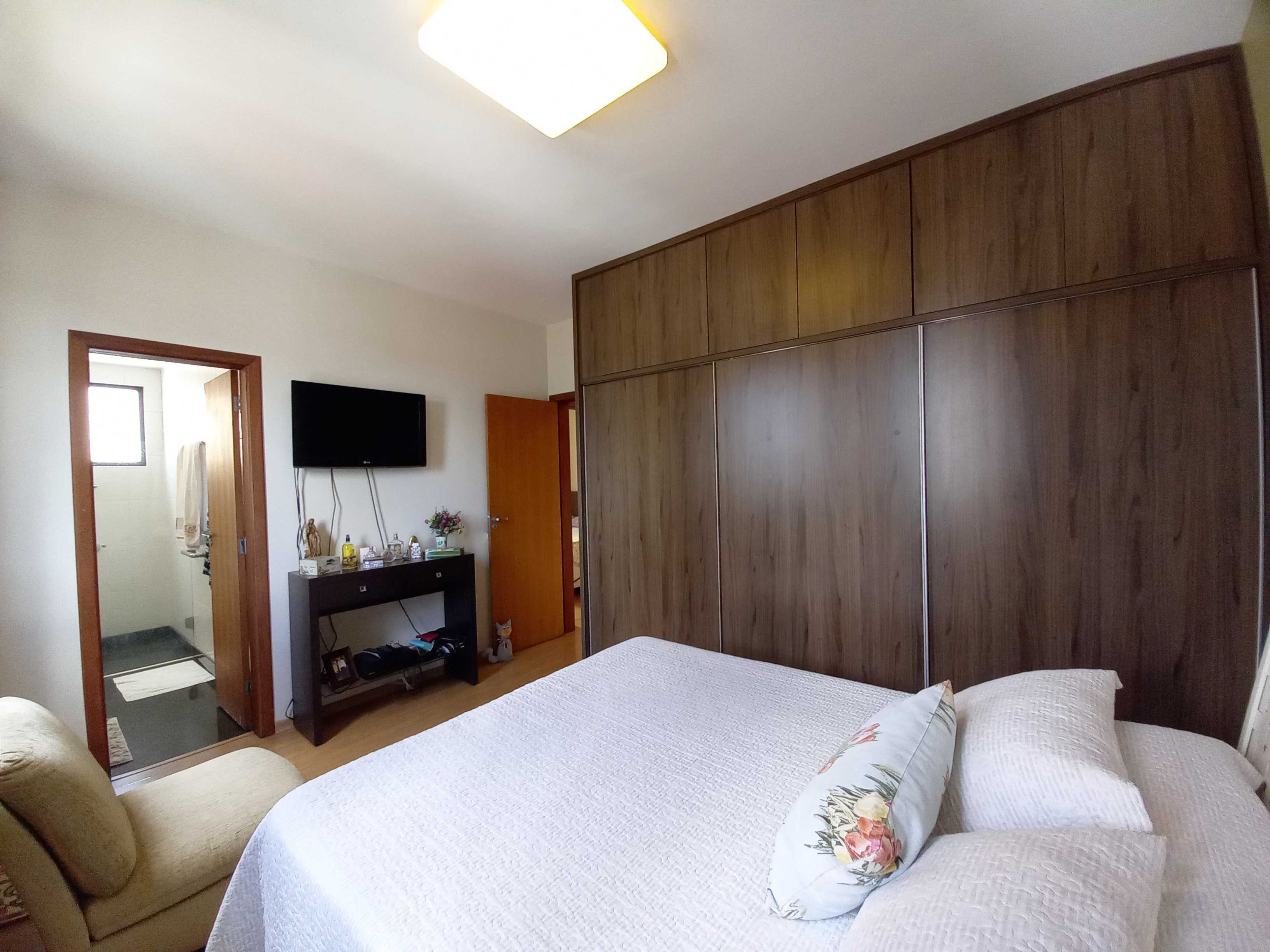 Apartamento à venda com 4 quartos, 136m² - Foto 16