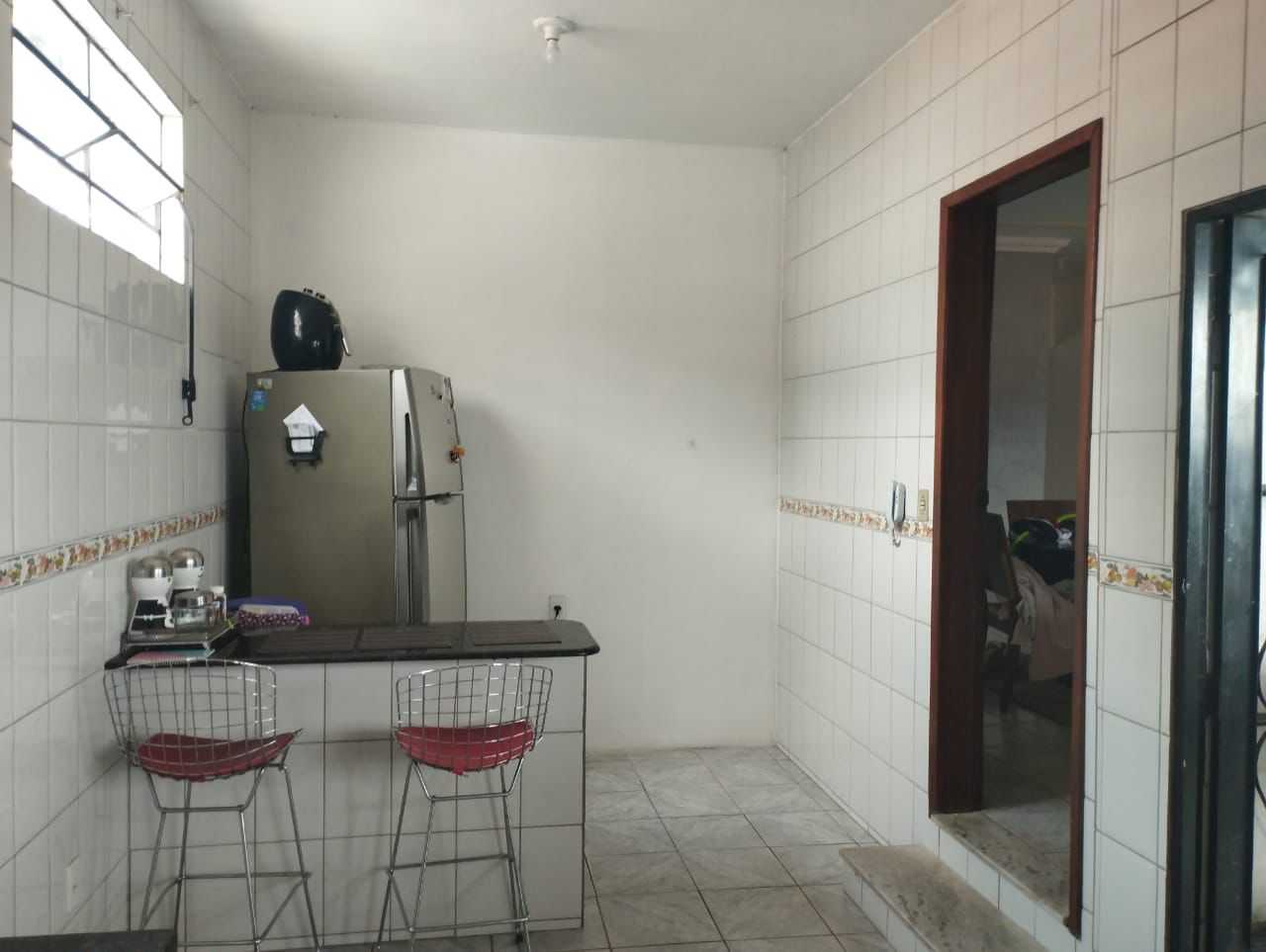 Casa à venda com 3 quartos, 370m² - Foto 11