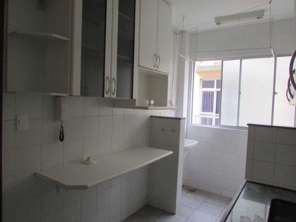 Apartamento à venda com 2 quartos, 65m² - Foto 14