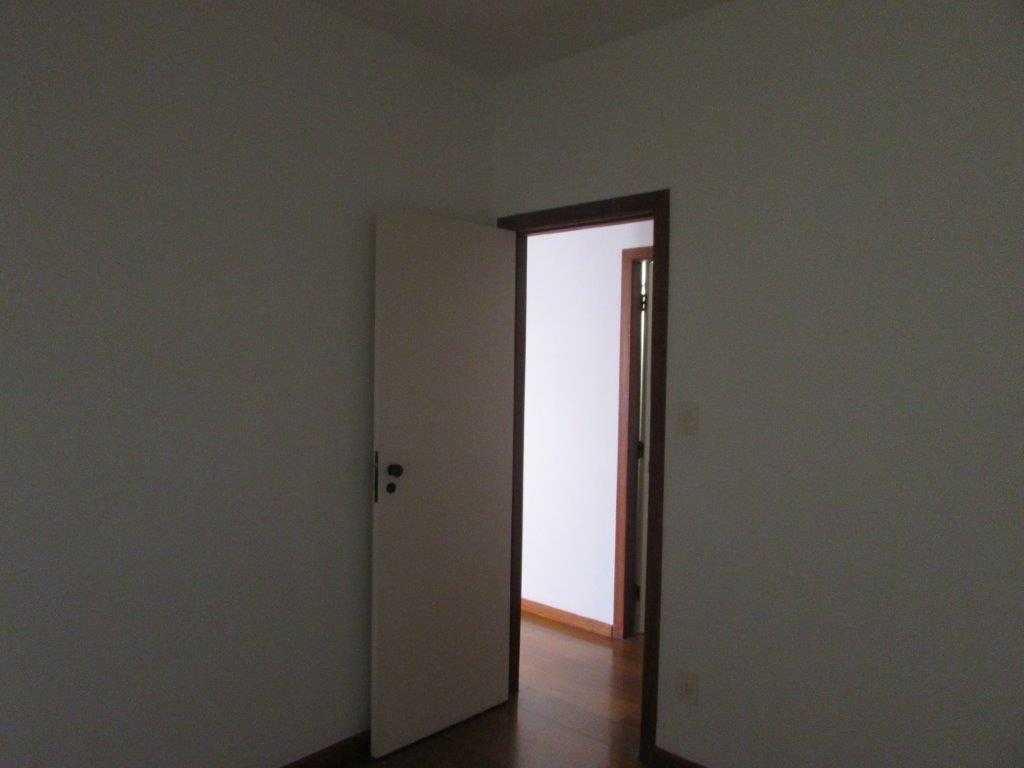 Apartamento à venda com 2 quartos, 65m² - Foto 8