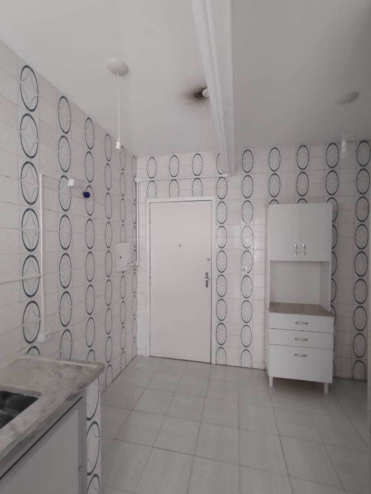 Apartamento para alugar com 3 quartos, 120m² - Foto 8