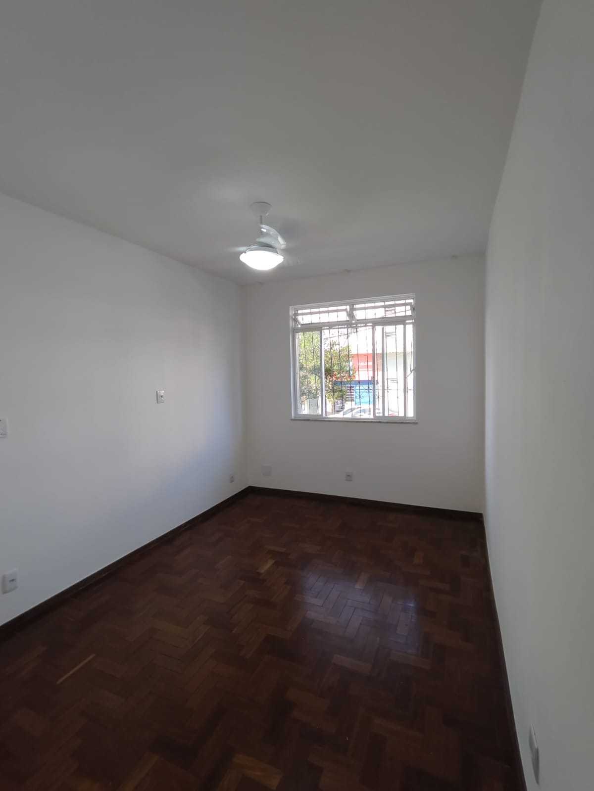 Apartamento para alugar com 3 quartos, 120m² - Foto 4