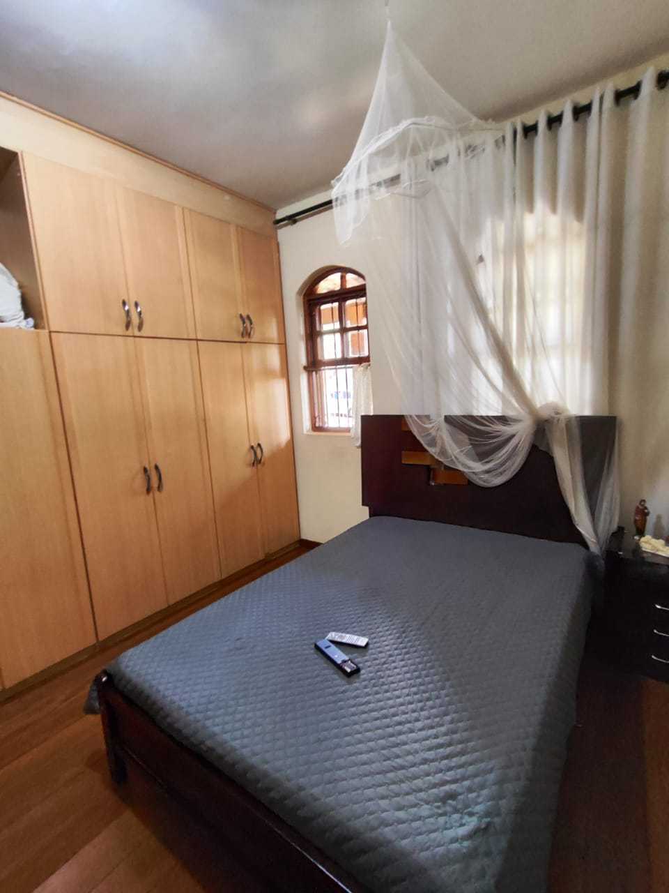 Casa à venda com 3 quartos, 270m² - Foto 13