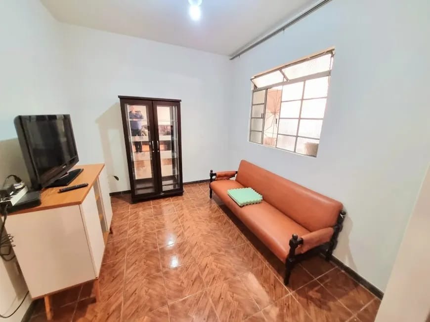 Casa à venda com 3 quartos, 300m² - Foto 6