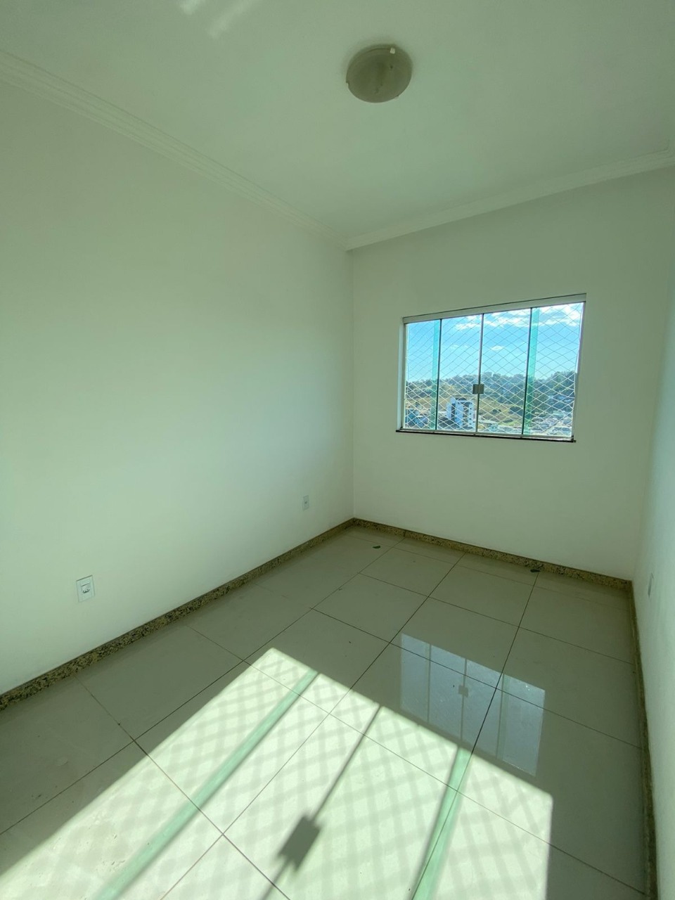 Apartamento à venda com 3 quartos, 110m² - Foto 4