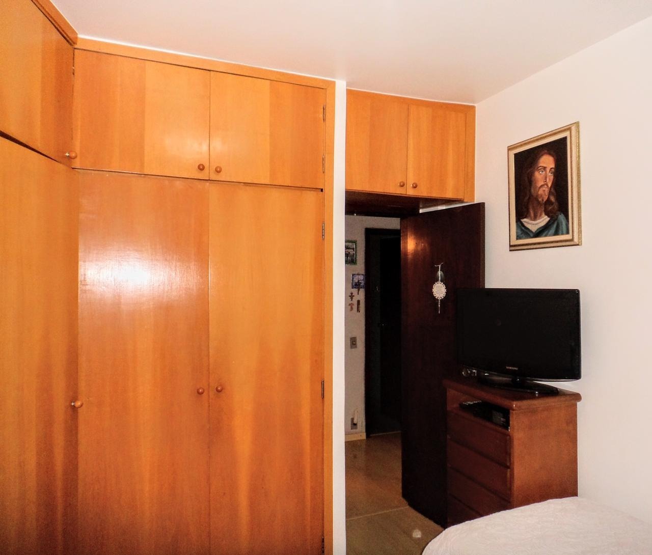 Apartamento à venda com 3 quartos, 125m² - Foto 7