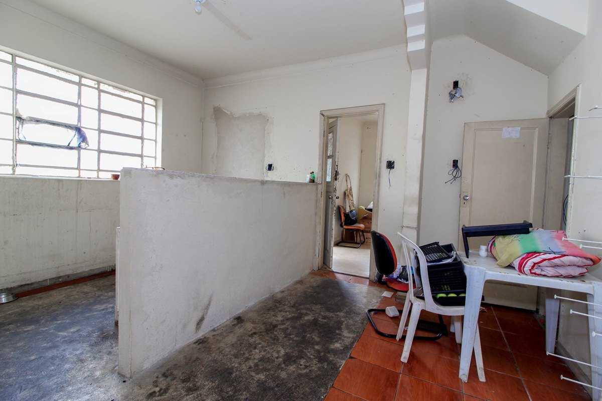 Casa à venda com 3 quartos, 195m² - Foto 4