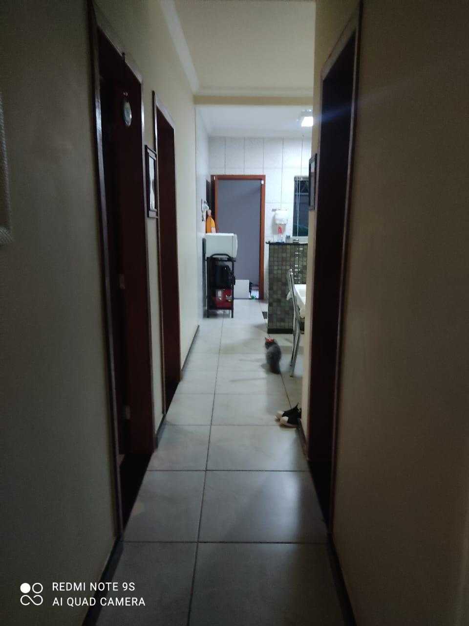 Casa à venda com 3 quartos, 230m² - Foto 11