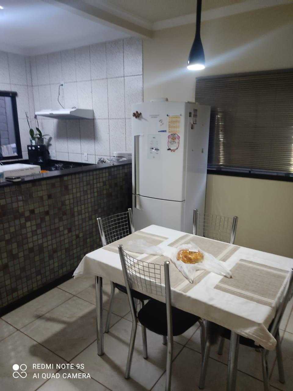 Casa à venda com 3 quartos, 230m² - Foto 8