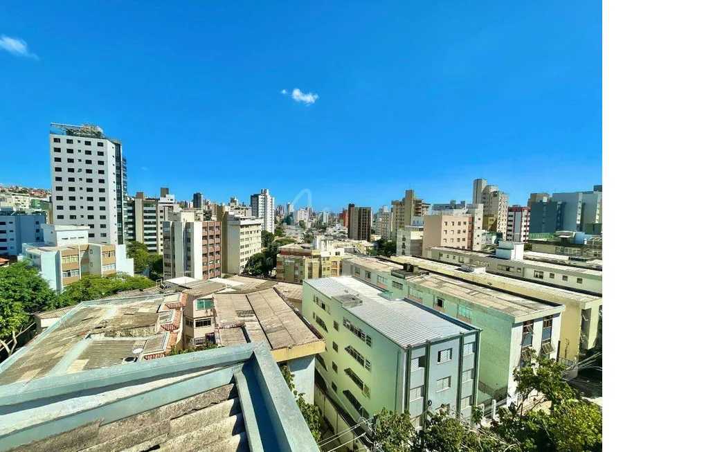 Cobertura à venda com 4 quartos, 280m² - Foto 2