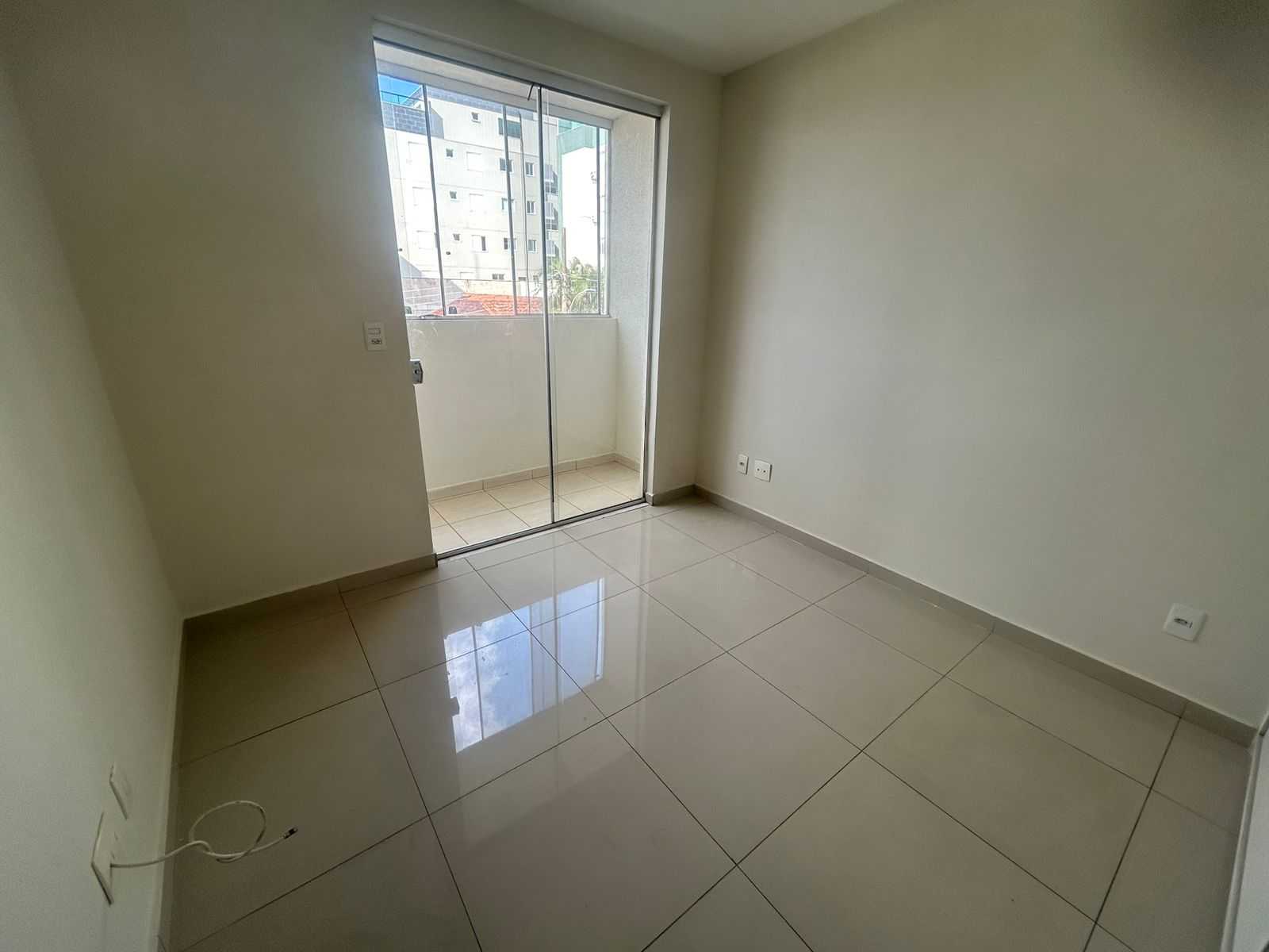 Apartamento à venda com 3 quartos, 90m² - Foto 7