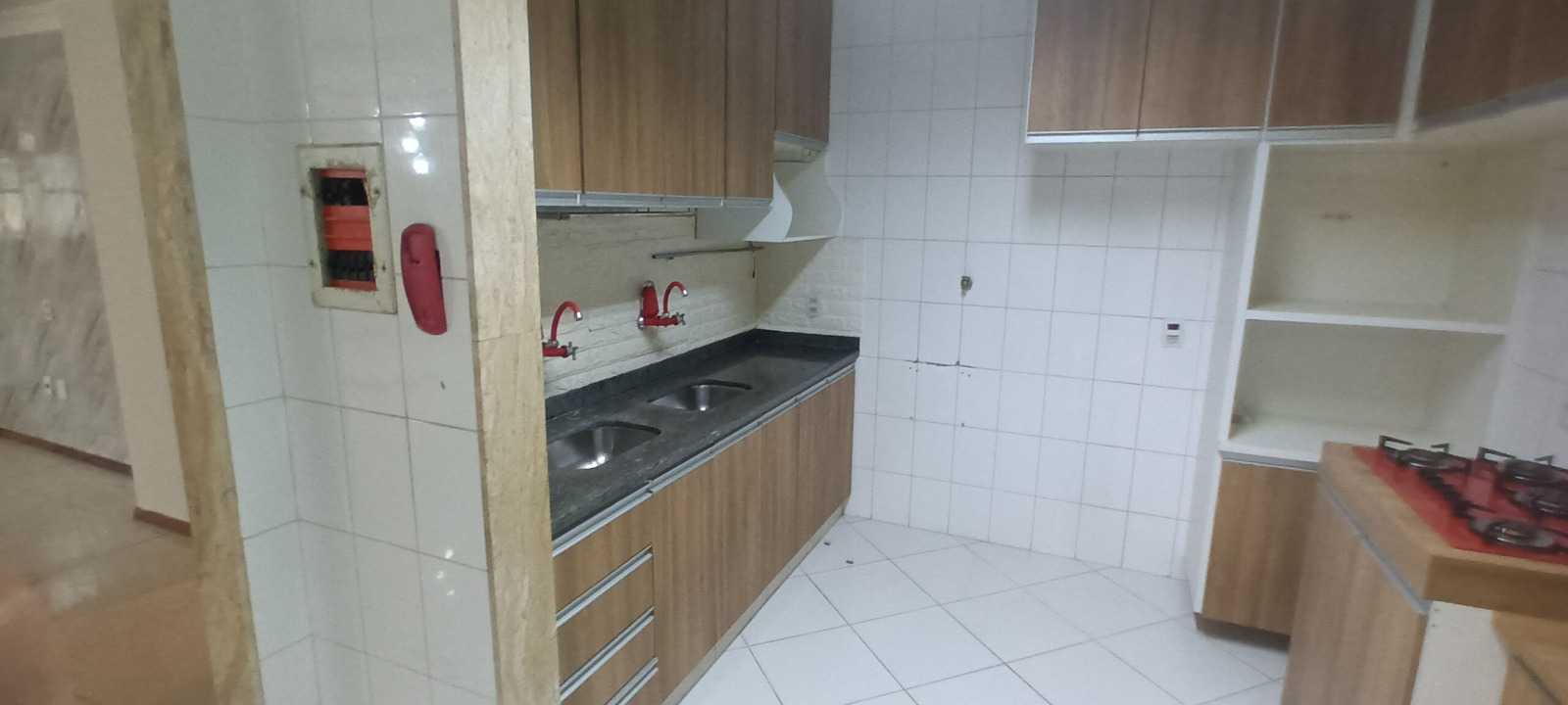 Casa de Condomínio para alugar com 4 quartos, 200m² - Foto 22