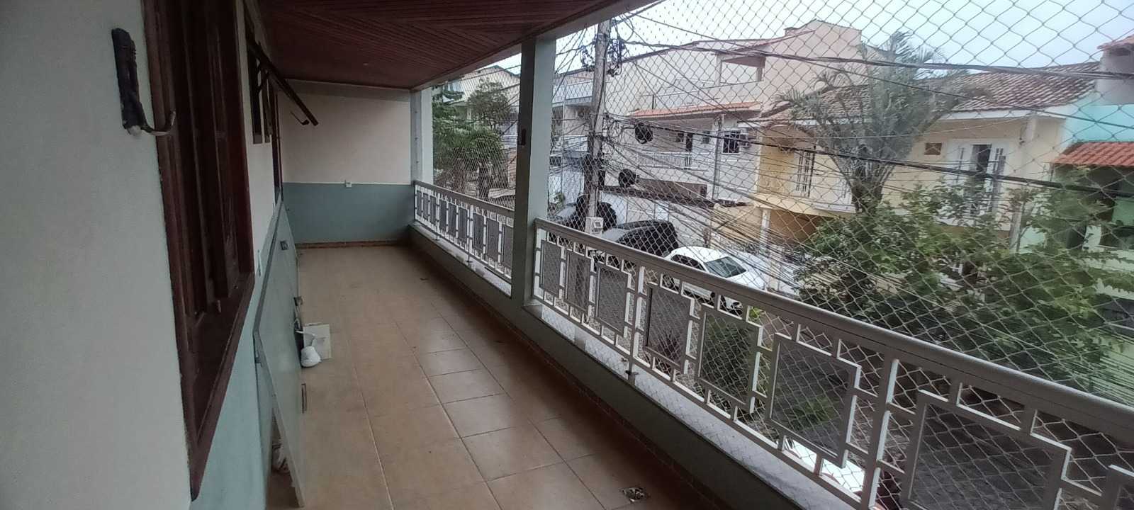 Casa de Condomínio para alugar com 4 quartos, 200m² - Foto 13