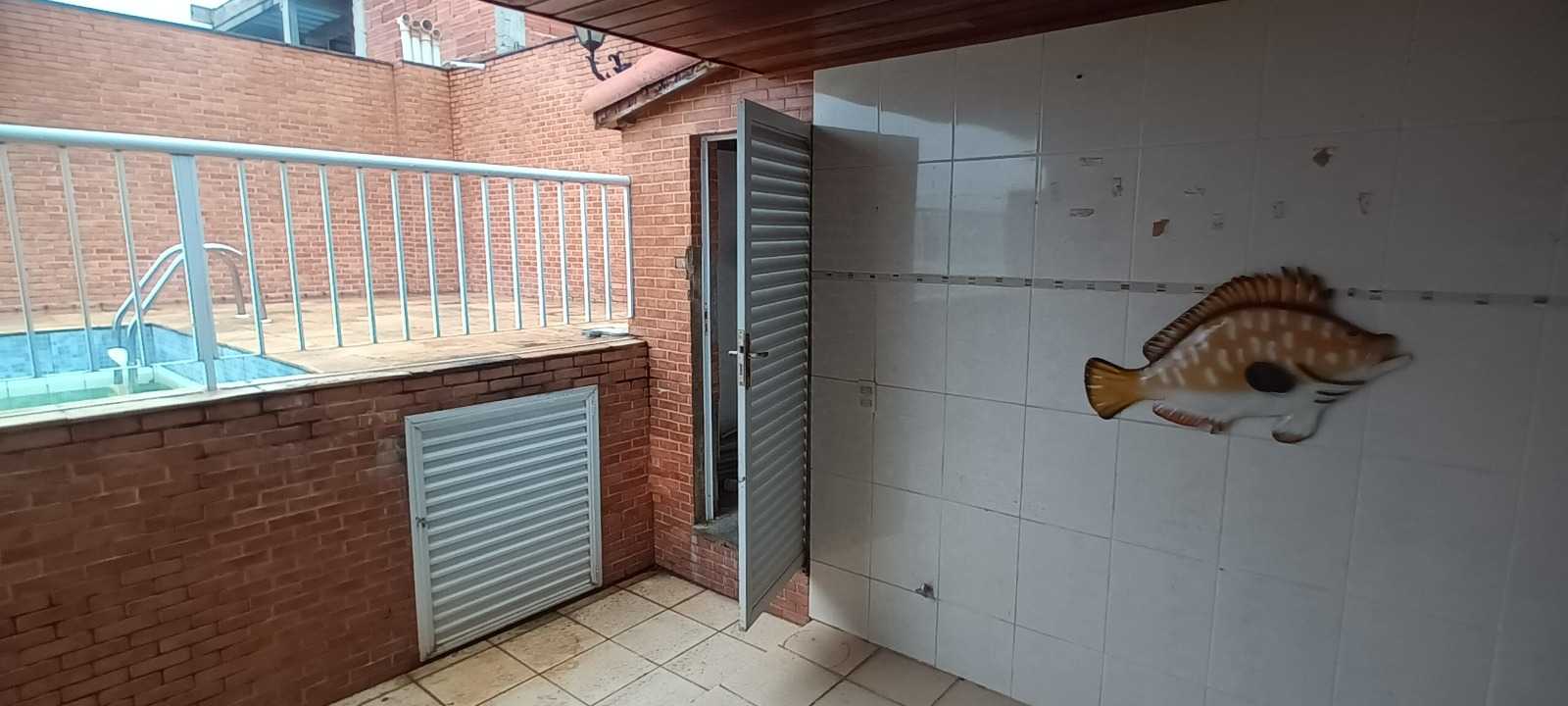 Casa de Condomínio para alugar com 4 quartos, 200m² - Foto 8