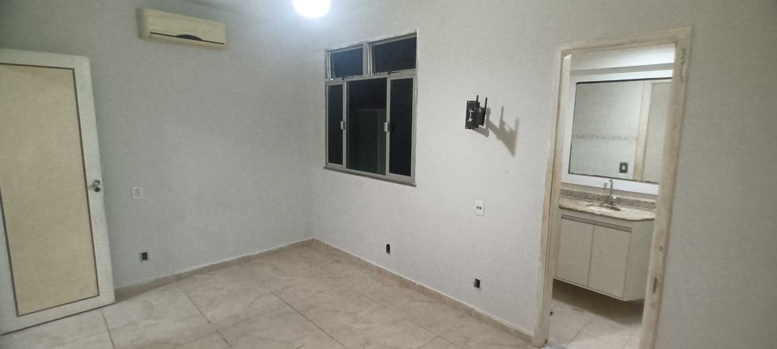 Casa de Condomínio para alugar com 4 quartos, 200m² - Foto 11