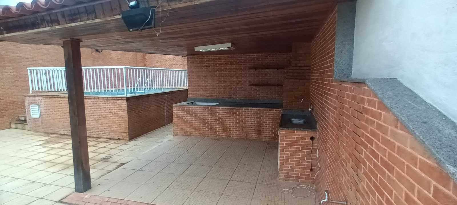 Casa de Condomínio para alugar com 4 quartos, 200m² - Foto 3