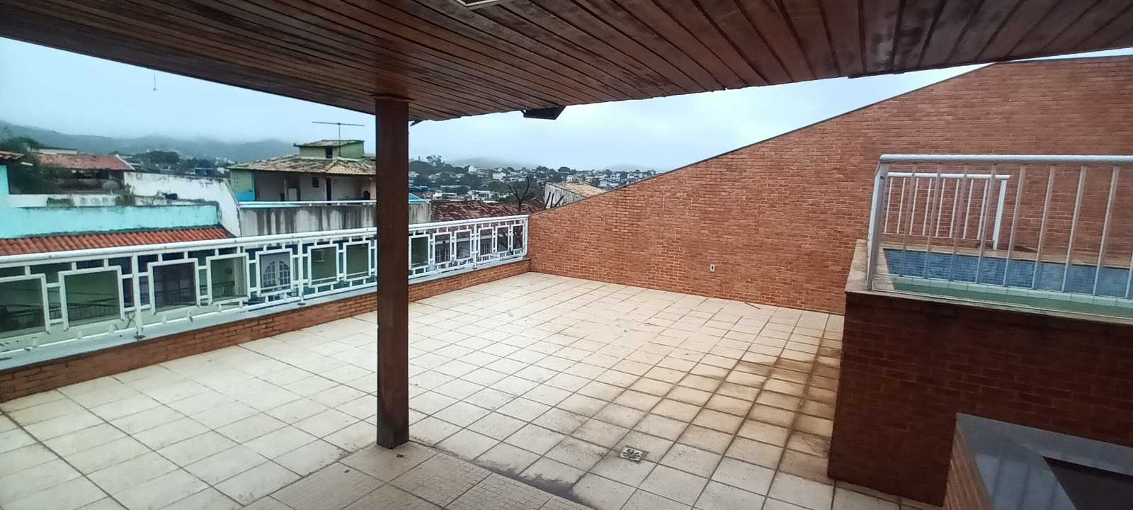 Casa de Condomínio para alugar com 4 quartos, 200m² - Foto 4