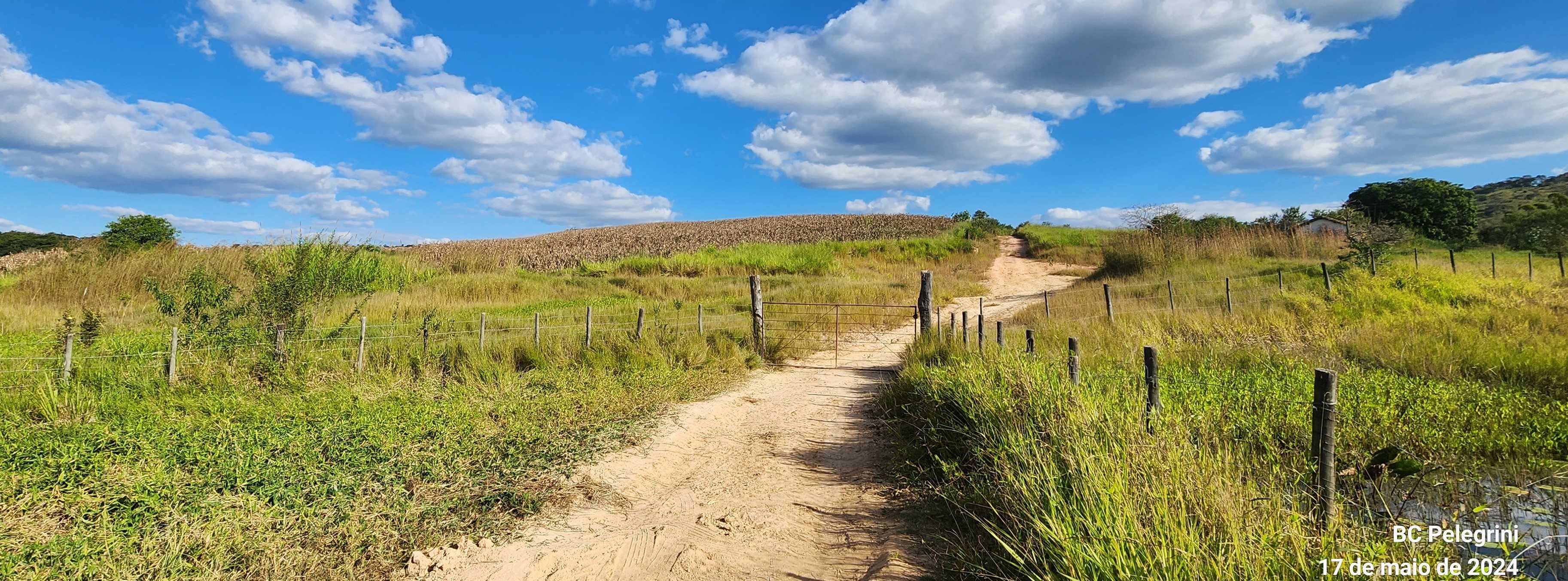 Chácara à venda com 9 quartos, 9450000m² - Foto 17