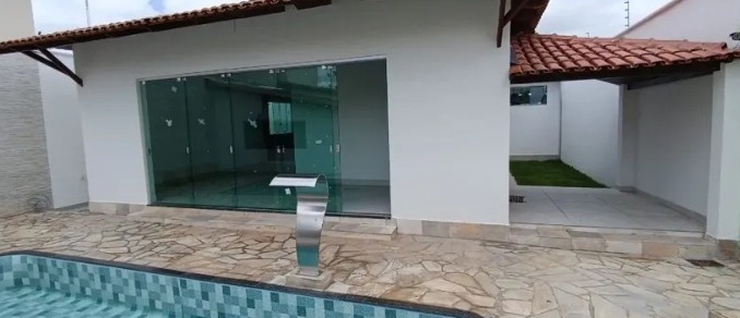 Casa à venda com 3 quartos, 210m² - Foto 2