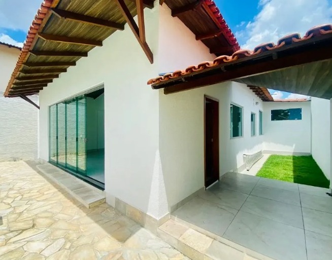 Casa à venda com 3 quartos, 210m² - Foto 4