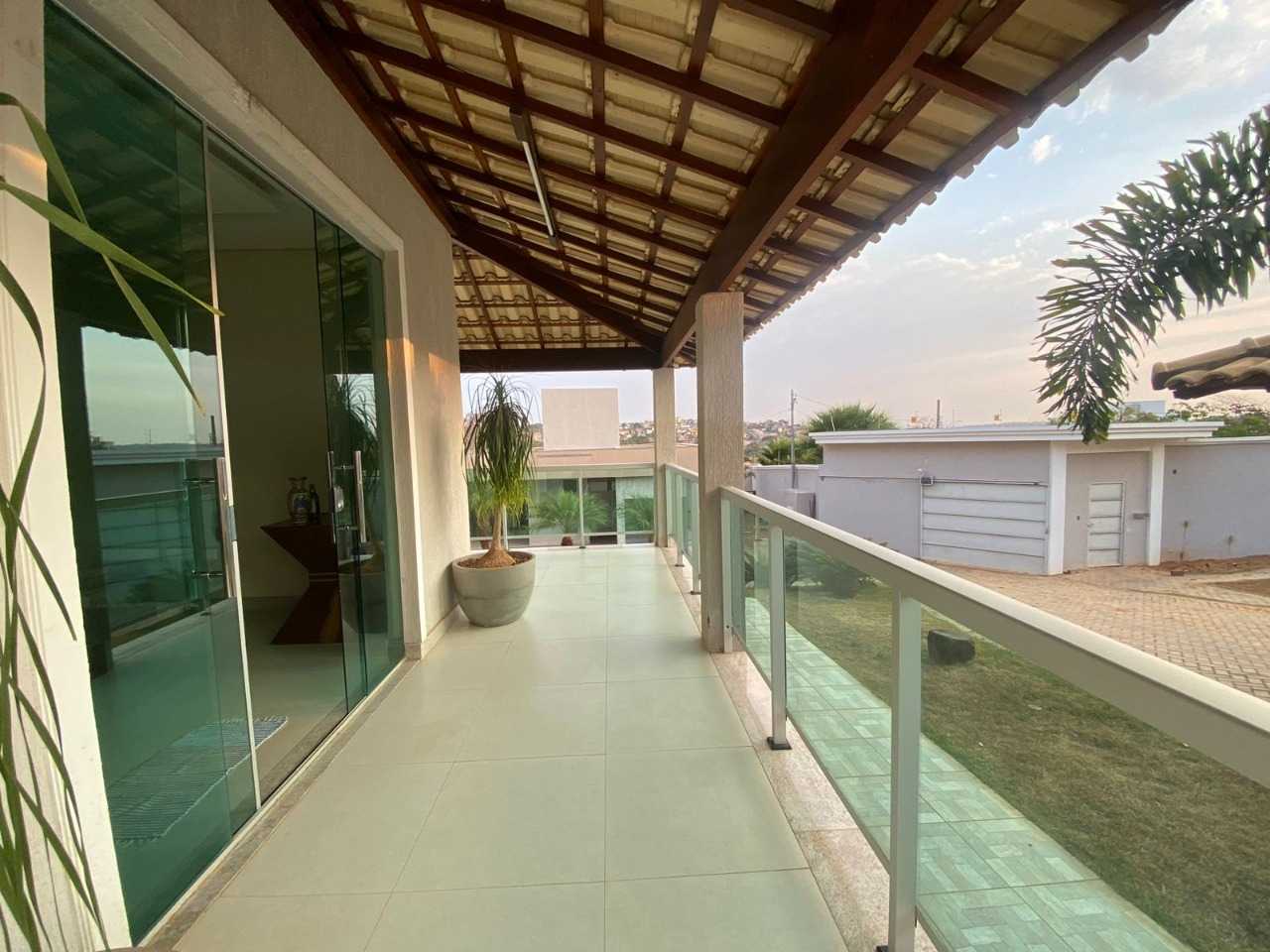 Casa à venda com 4 quartos, 300m² - Foto 25