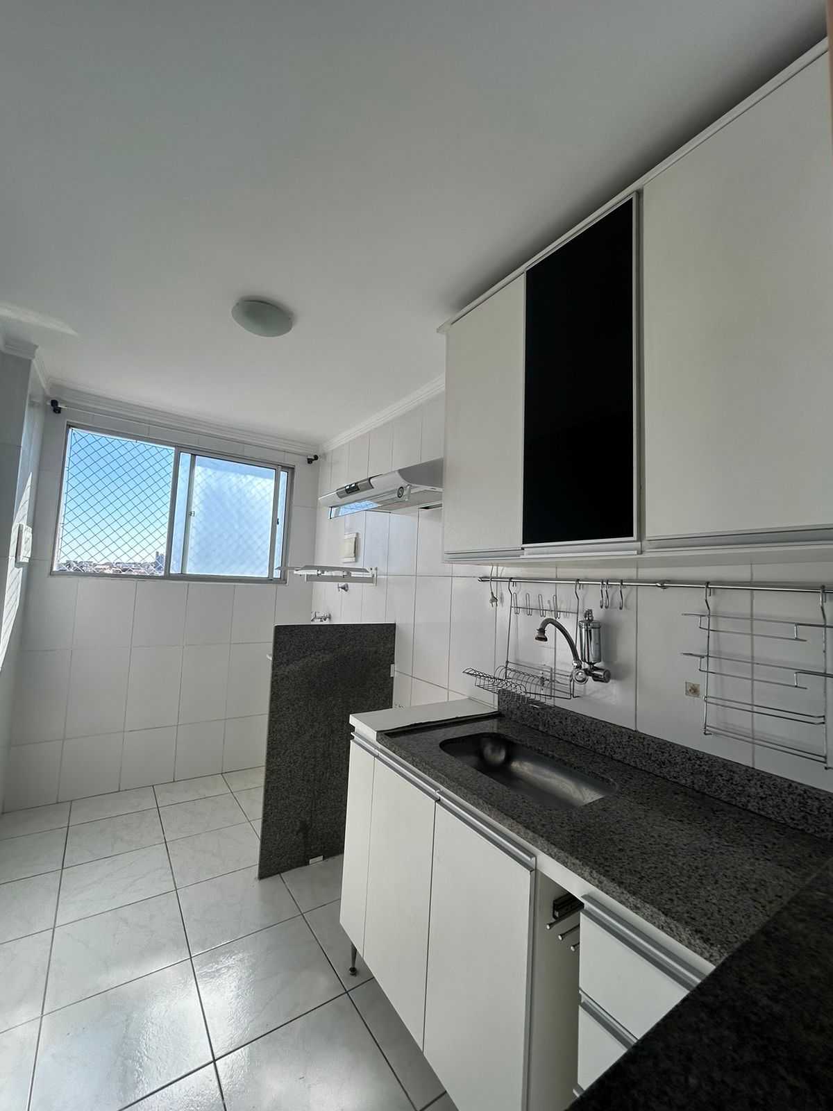 Apartamento para alugar com 2 quartos, 70m² - Foto 23