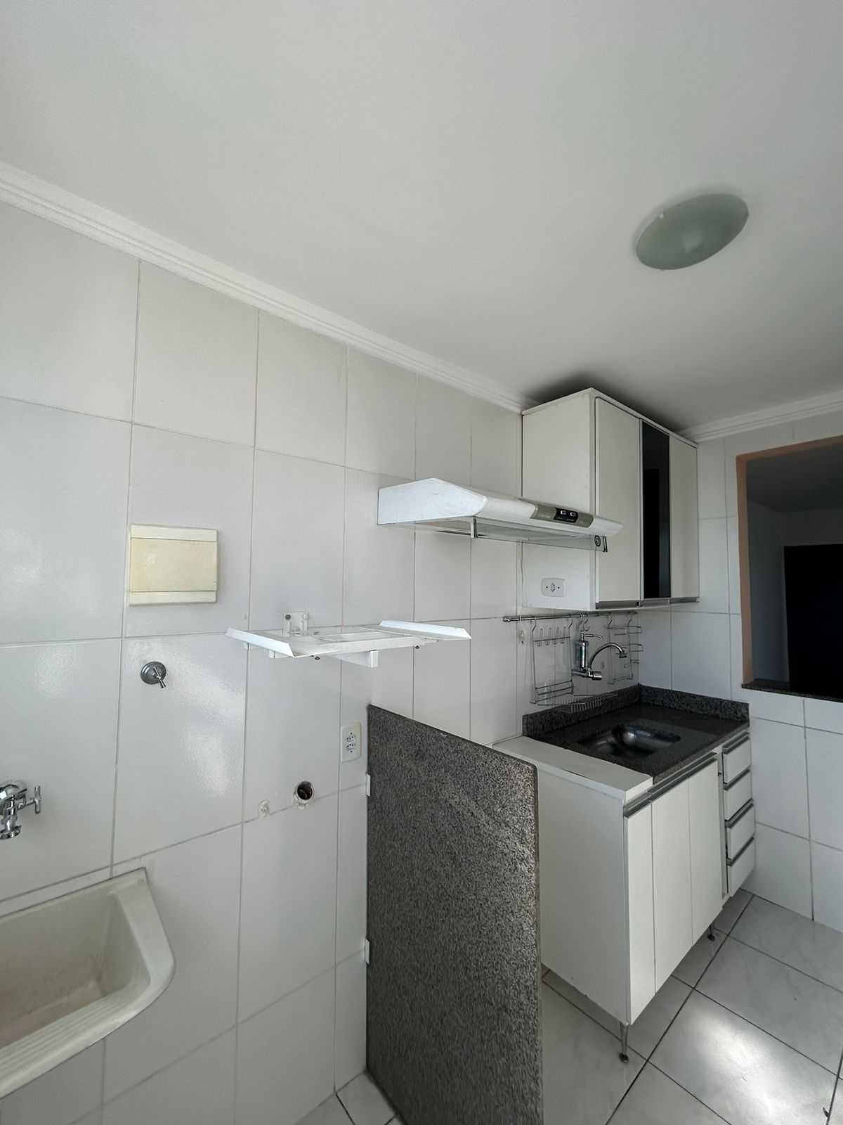 Apartamento para alugar com 2 quartos, 70m² - Foto 18