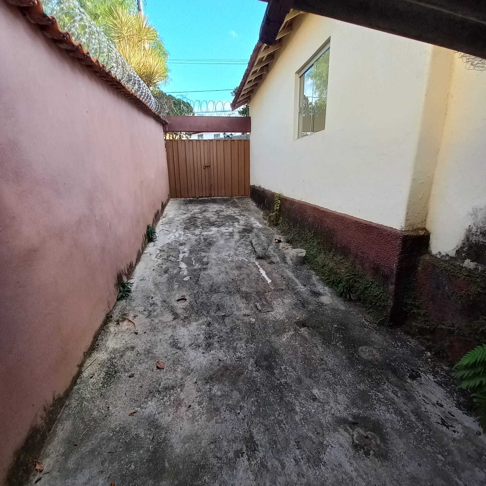 Casa à venda com 2 quartos, 100m² - Foto 4