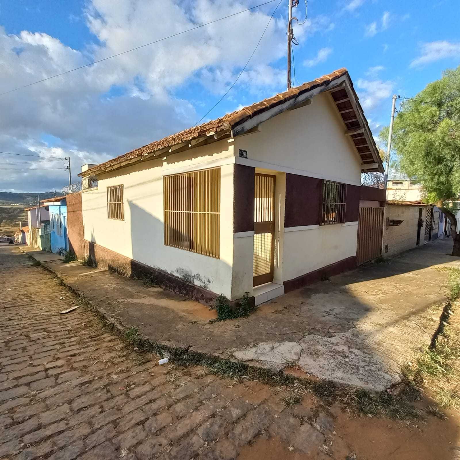 Casa à venda com 2 quartos, 100m² - Foto 2