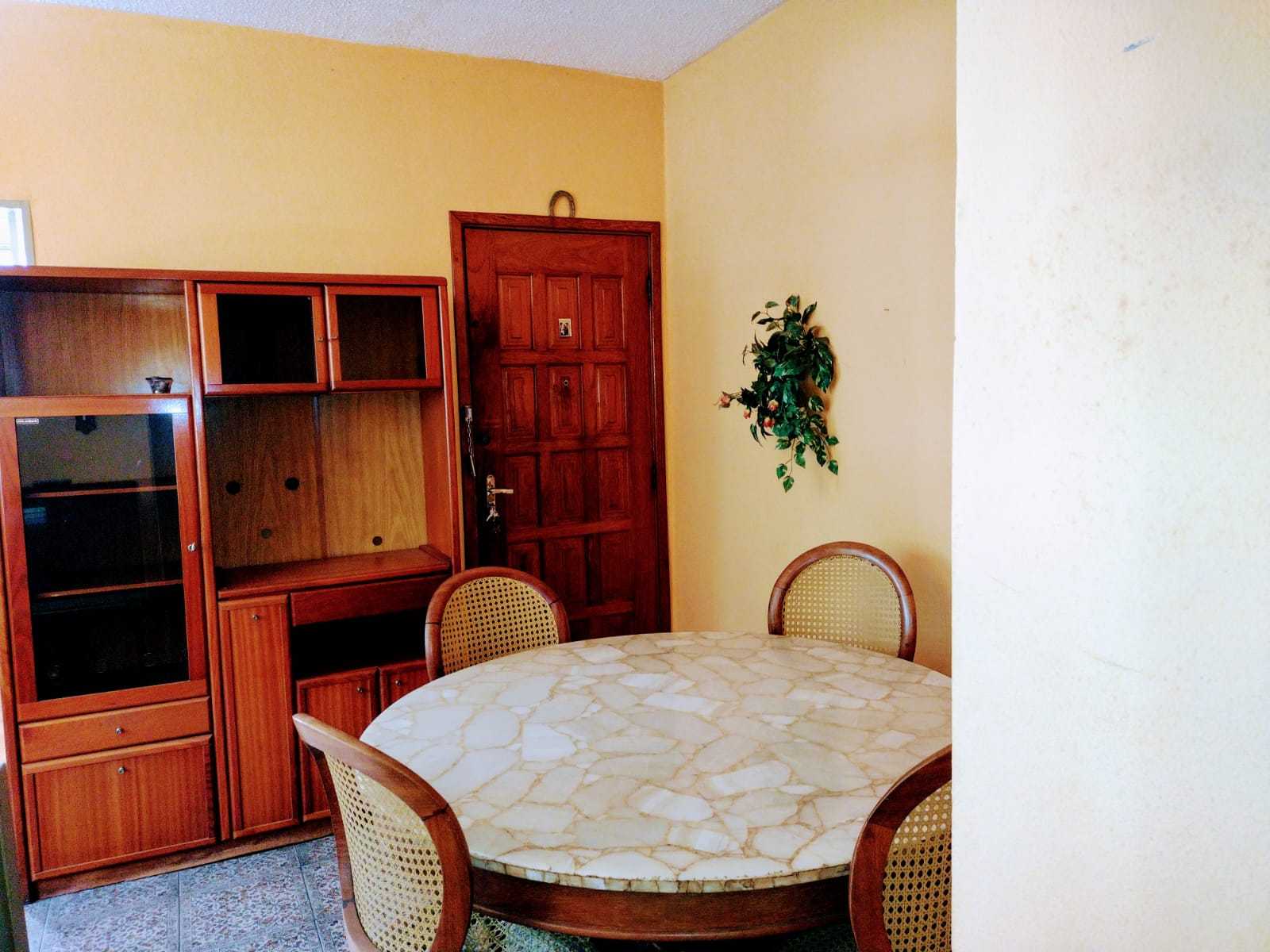 Apartamento à venda com 2 quartos, 60m² - Foto 2