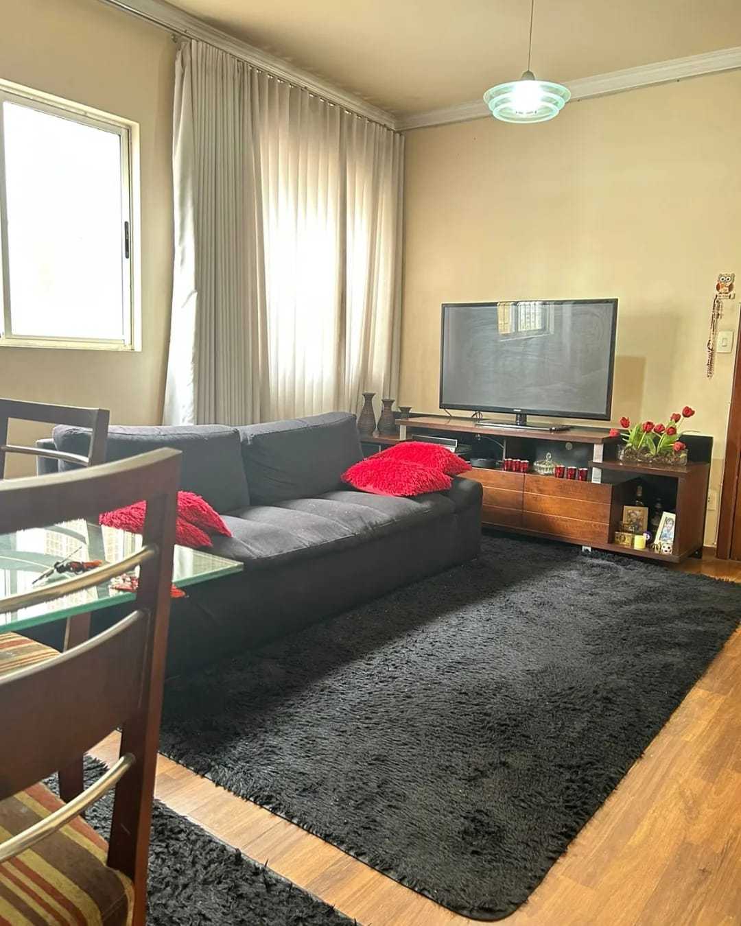 Apartamento à venda com 3 quartos, 94m² - Foto 1