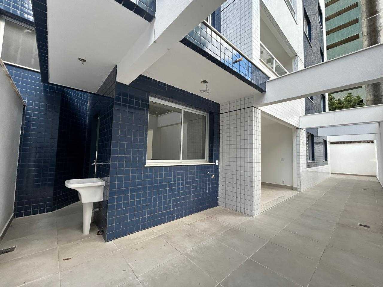 Apartamento à venda com 3 quartos, 150m² - Foto 2