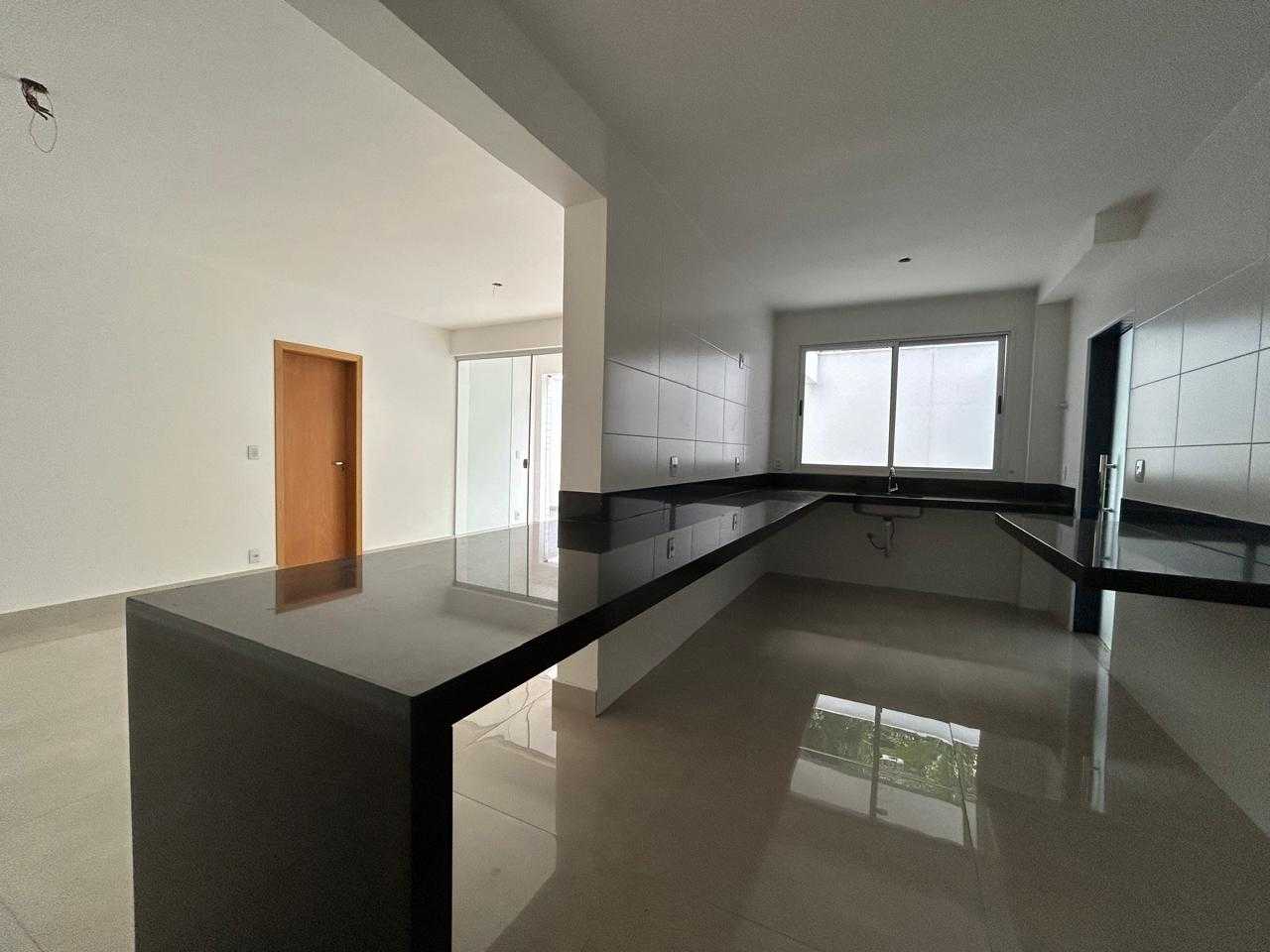 Apartamento à venda com 3 quartos, 150m² - Foto 8