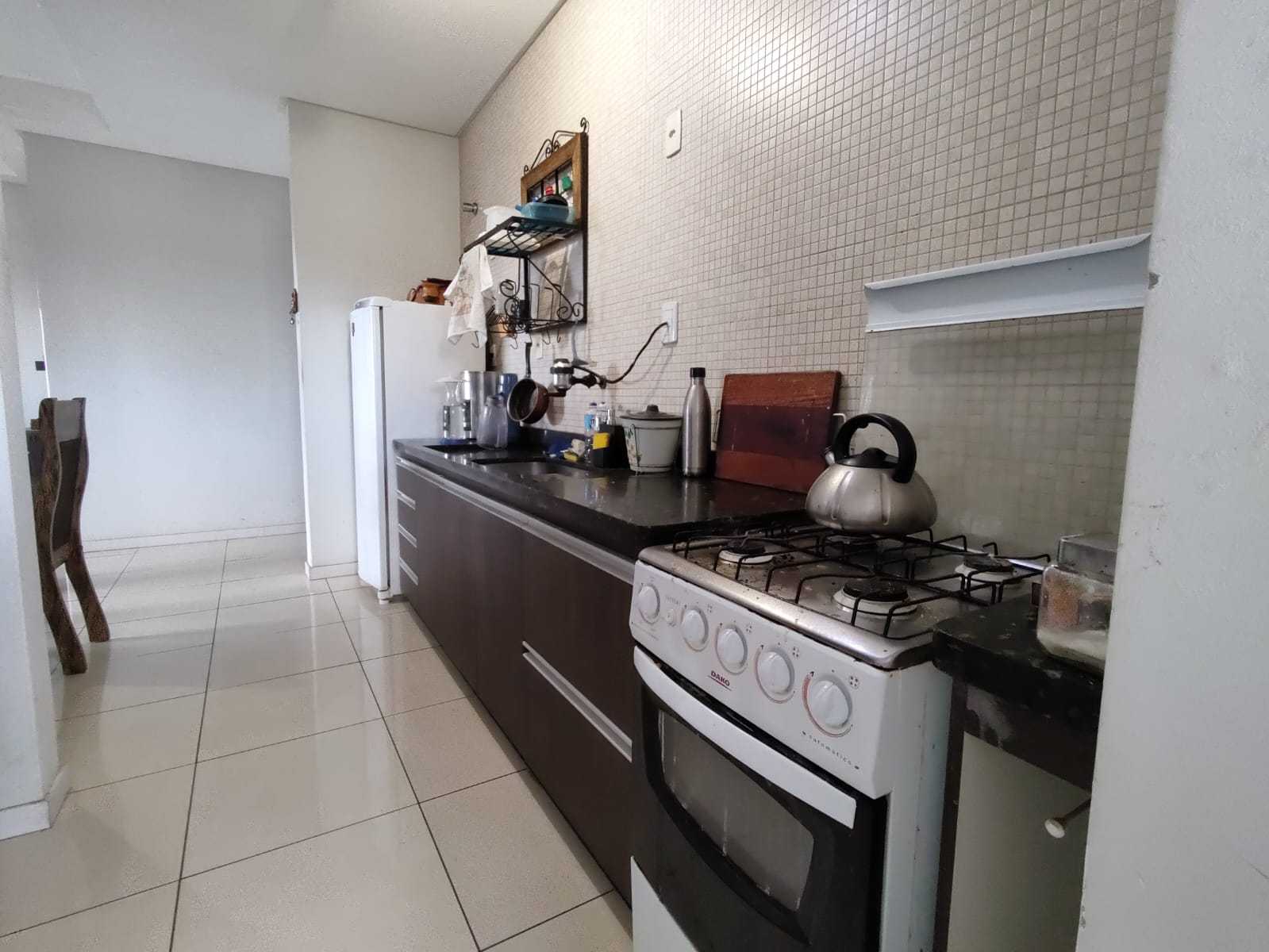 Apartamento à venda com 2 quartos, 77m² - Foto 6