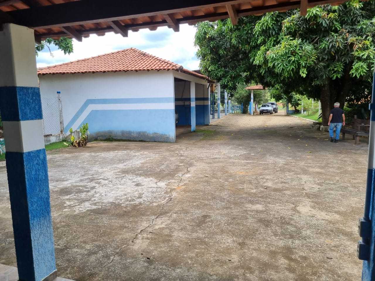 Chácara à venda com 3 quartos, 338800m² - Foto 13