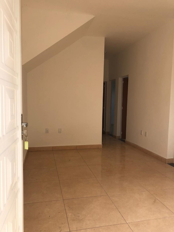 Casa à venda com 3 quartos, 97m² - Foto 4