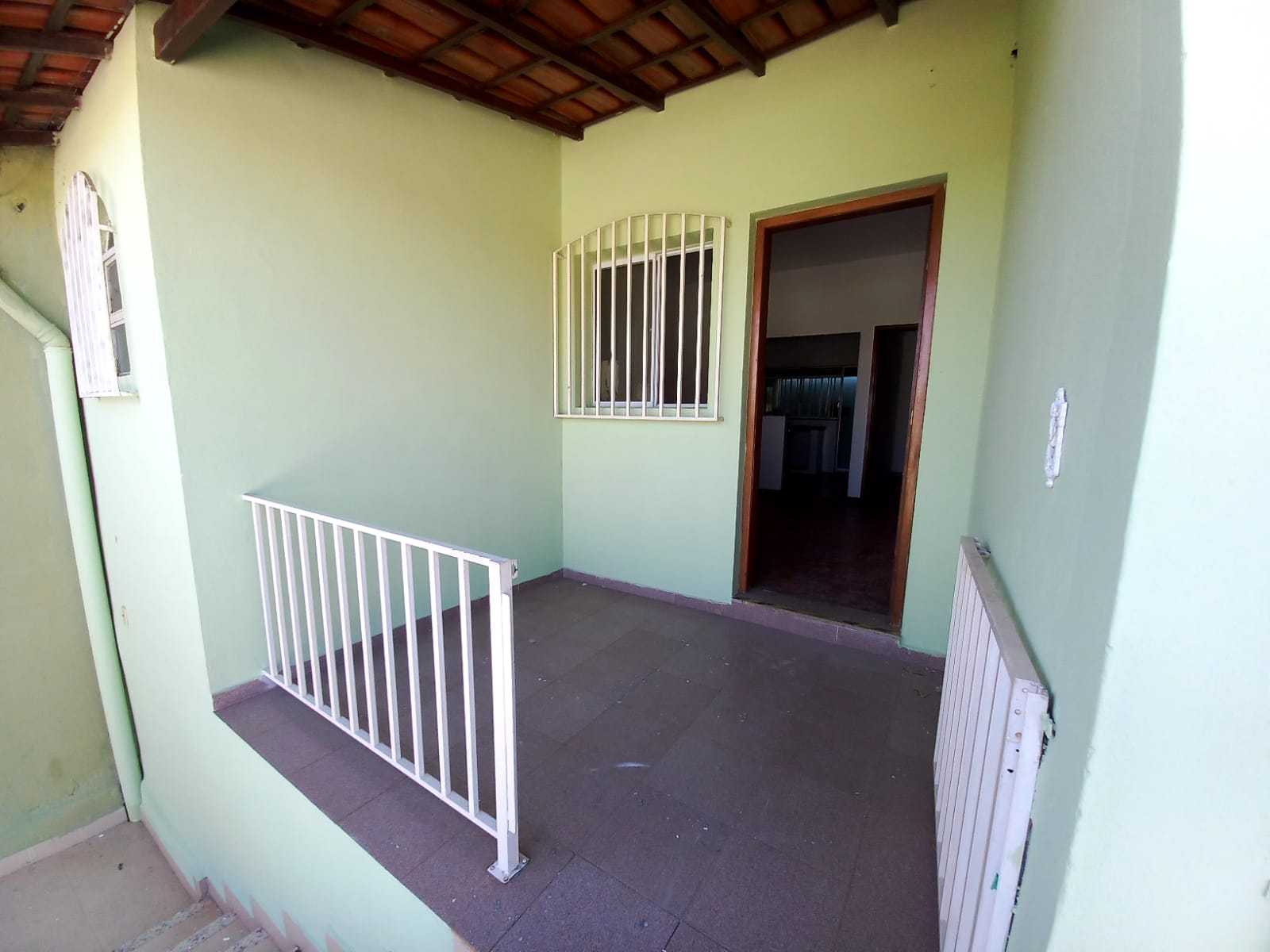 Casa para alugar com 1 quarto, 60m² - Foto 2