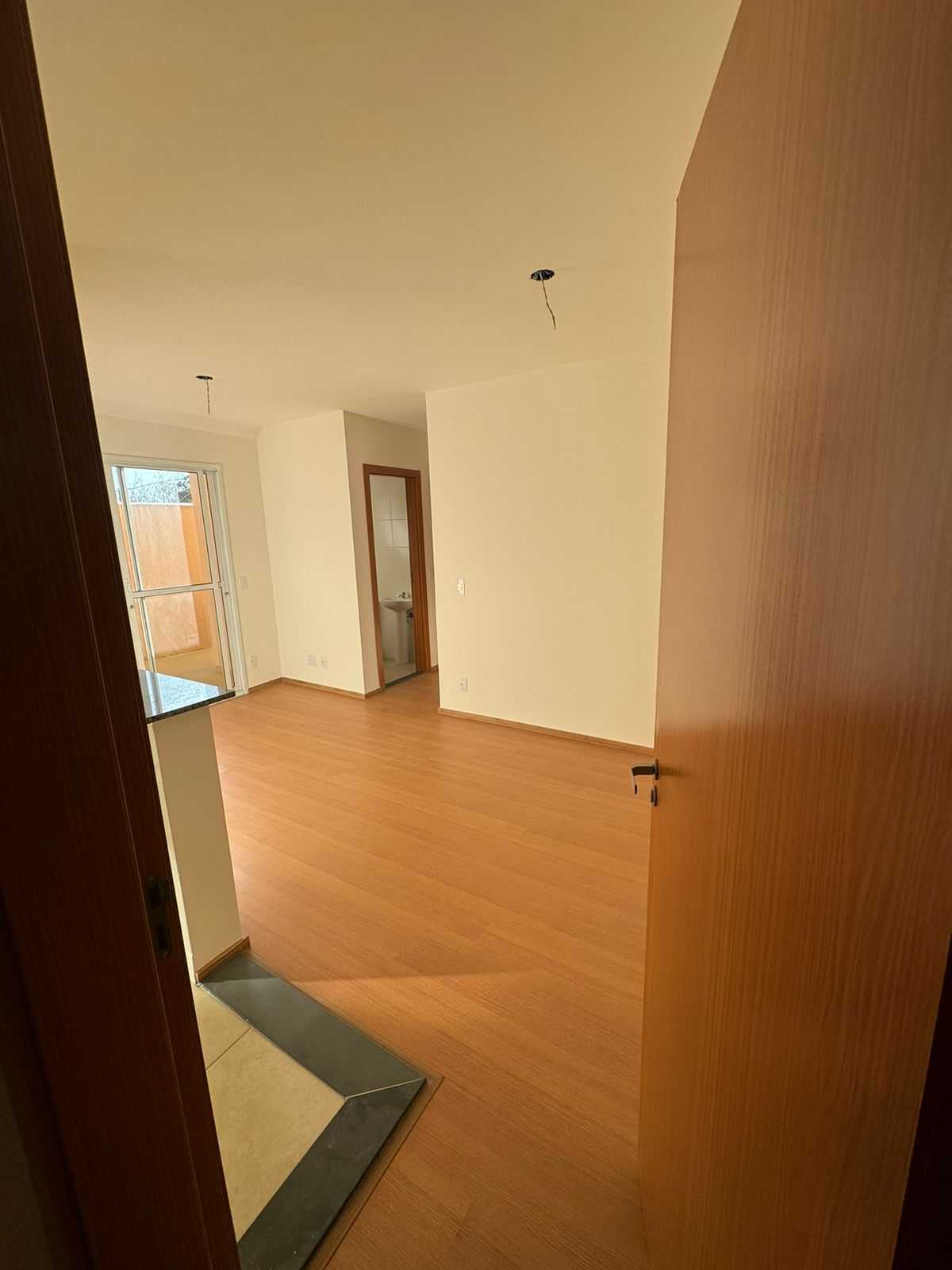 Apartamento à venda com 2 quartos, 65m² - Foto 4