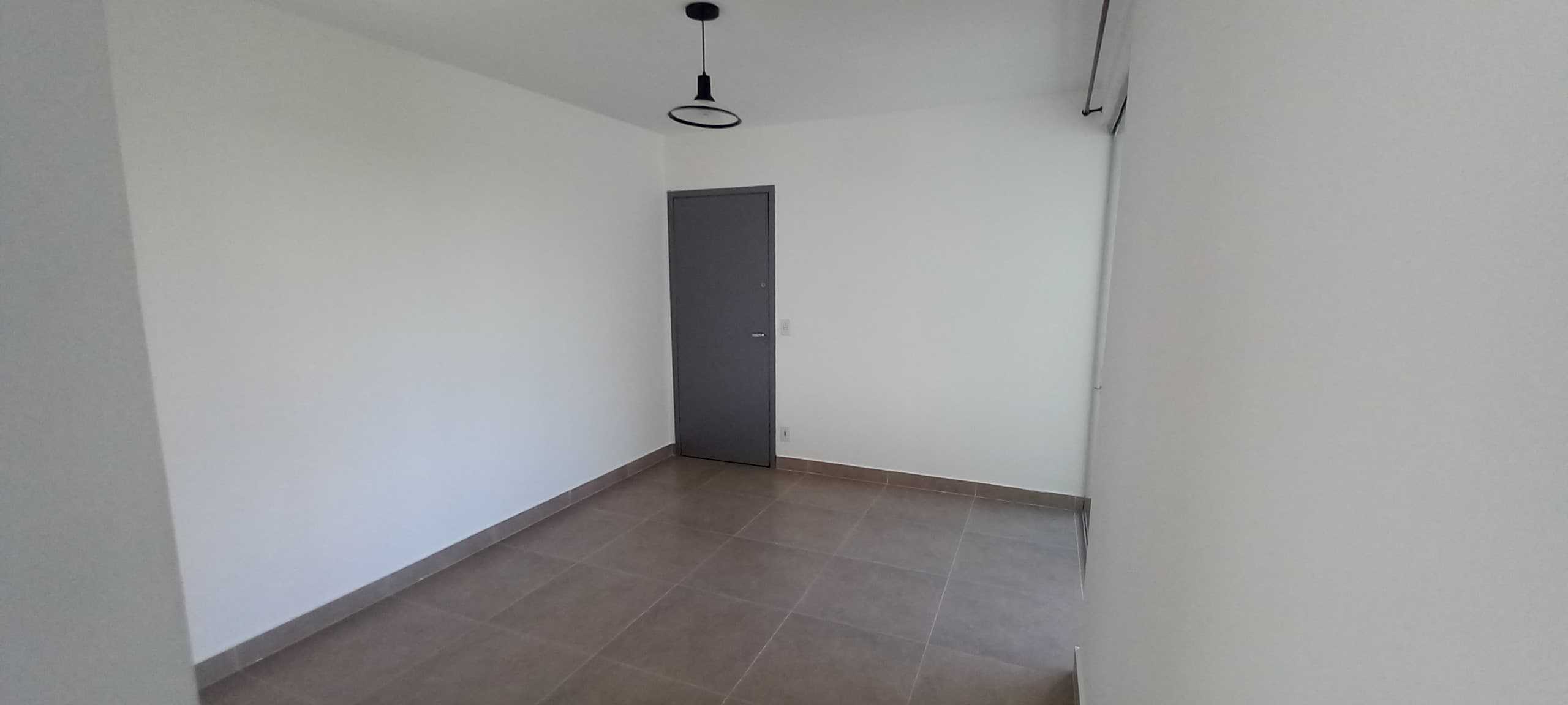 Apartamento à venda com 2 quartos, 70m² - Foto 4